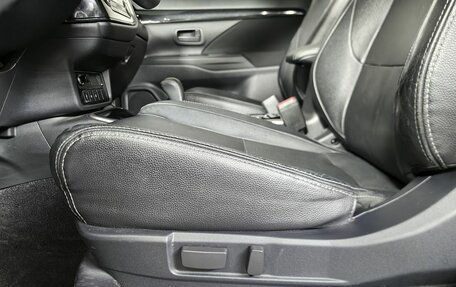 Mitsubishi Outlander III рестайлинг 3, 2019 год, 2 349 000 рублей, 17 фотография