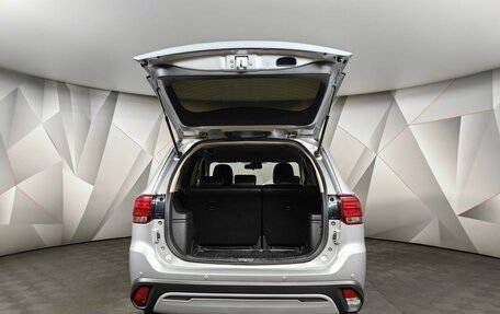 Mitsubishi Outlander III рестайлинг 3, 2019 год, 2 349 000 рублей, 22 фотография