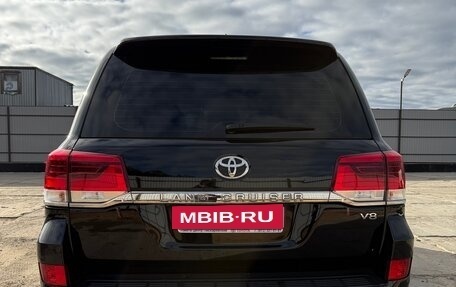 Toyota Land Cruiser 200, 2020 год, 9 000 000 рублей, 4 фотография