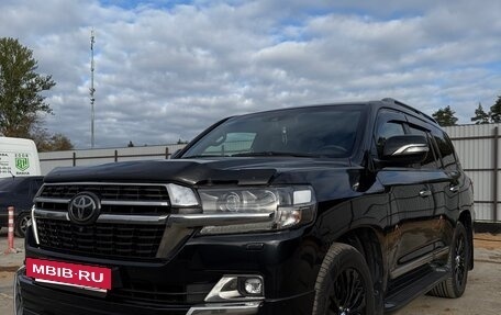 Toyota Land Cruiser 200, 2020 год, 9 000 000 рублей, 3 фотография