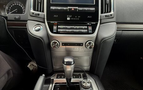 Toyota Land Cruiser 200, 2020 год, 9 000 000 рублей, 13 фотография