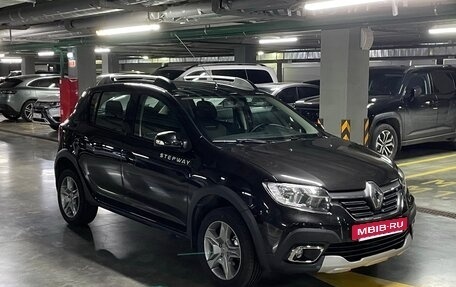 Renault Sandero II рестайлинг, 2020 год, 1 750 000 рублей, 3 фотография