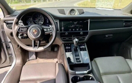 Porsche Macan I рестайлинг, 2022 год, 5 500 500 рублей, 7 фотография