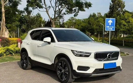 Volvo XC40 I, 2021 год, 2 100 500 рублей, 3 фотография