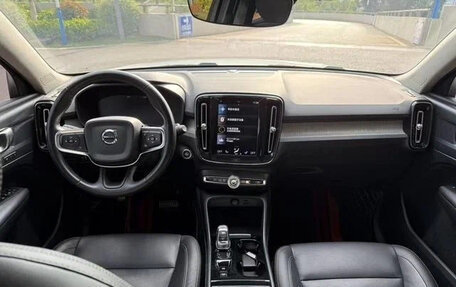 Volvo XC40 I, 2021 год, 2 100 500 рублей, 8 фотография