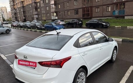 Hyundai Solaris II рестайлинг, 2018 год, 1 100 000 рублей, 4 фотография