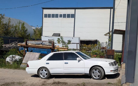 Toyota Crown, 1995 год, 550 000 рублей, 2 фотография