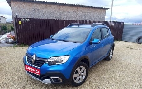 Renault Sandero II рестайлинг, 2019 год, 780 000 рублей, 1 фотография