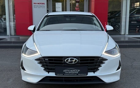 Hyundai Sonata VIII, 2021 год, 2 350 000 рублей, 2 фотография