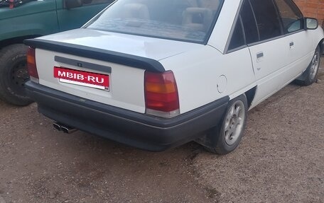 Opel Omega A, 1989 год, 200 000 рублей, 2 фотография
