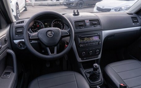 Skoda Yeti I рестайлинг, 2014 год, 1 019 000 рублей, 6 фотография