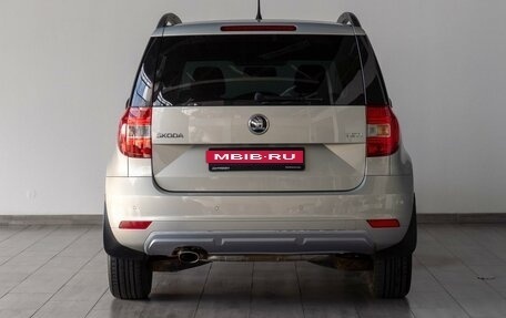 Skoda Yeti I рестайлинг, 2014 год, 1 019 000 рублей, 4 фотография