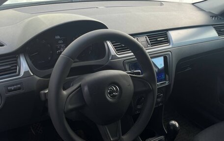 Skoda Rapid I, 2015 год, 1 095 000 рублей, 15 фотография
