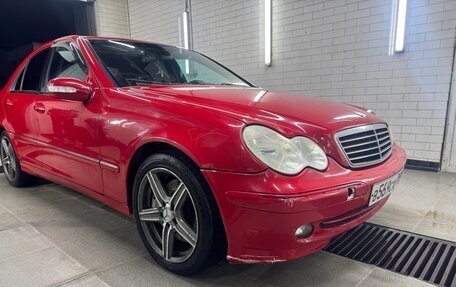 Mercedes-Benz C-Класс, 2004 год, 400 000 рублей, 8 фотография