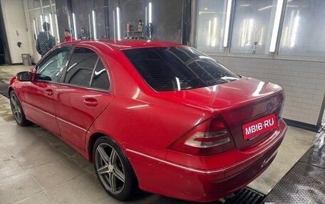 Mercedes-Benz C-Класс, 2004 год, 400 000 рублей, 3 фотография