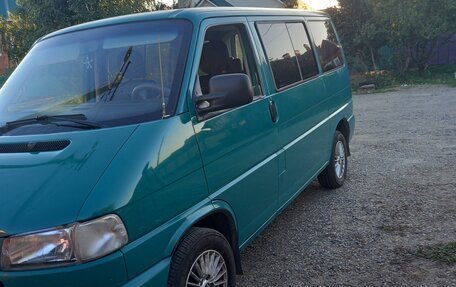 Volkswagen Caravelle T4, 1998 год, 1 057 000 рублей, 2 фотография