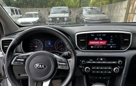 KIA Sportage IV рестайлинг, 2022 год, 2 600 000 рублей, 10 фотография