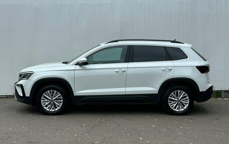 Volkswagen Taos, 2022 год, 2 700 000 рублей, 8 фотография