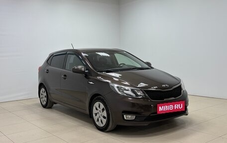 KIA Rio III рестайлинг, 2017 год, 940 000 рублей, 3 фотография