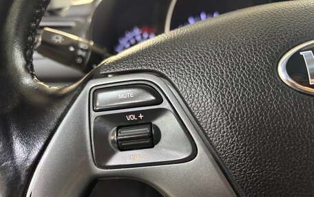 KIA Rio III рестайлинг, 2017 год, 940 000 рублей, 19 фотография