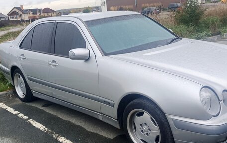 Mercedes-Benz E-Класс, 1999 год, 550 000 рублей, 2 фотография