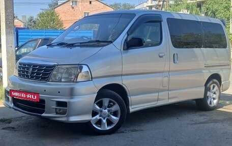 Toyota Grand HiAce I, 2000 год, 1 250 000 рублей, 2 фотография