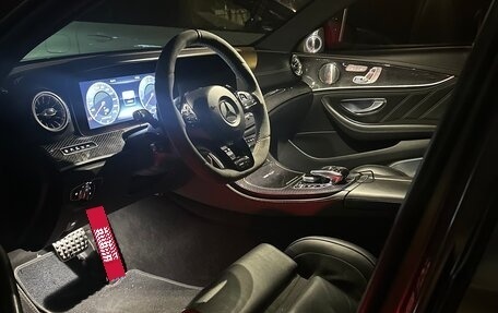 Mercedes-Benz E-Класс AMG, 2017 год, 5 600 000 рублей, 14 фотография