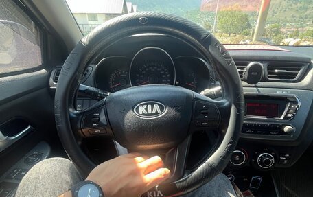 KIA Rio III рестайлинг, 2014 год, 650 000 рублей, 2 фотография