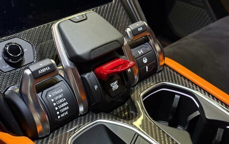 Lamborghini Urus I, 2022 год, 27 990 000 рублей, 17 фотография