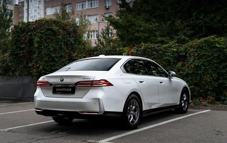 BMW 5 серия, 2024 год, 7 424 000 рублей, 4 фотография