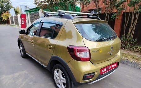 Renault Sandero II рестайлинг, 2018 год, 1 050 000 рублей, 2 фотография