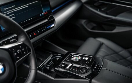 BMW 5 серия, 2024 год, 7 424 000 рублей, 9 фотография