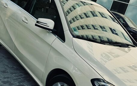 Mercedes-Benz B-Класс, 2017 год, 1 700 000 рублей, 4 фотография