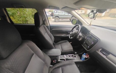 Mitsubishi Outlander III рестайлинг 3, 2013 год, 1 450 000 рублей, 10 фотография