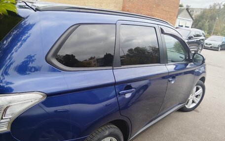Mitsubishi Outlander III рестайлинг 3, 2013 год, 1 450 000 рублей, 7 фотография