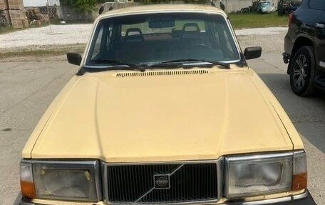 Volvo 240 Series, 1984 год, 165 000 рублей, 2 фотография