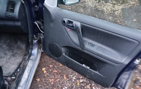 Volkswagen Polo III рестайлинг, 2001 год, 150 000 рублей, 14 фотография