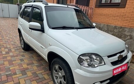 Chevrolet Niva I рестайлинг, 2012 год, 490 000 рублей, 2 фотография