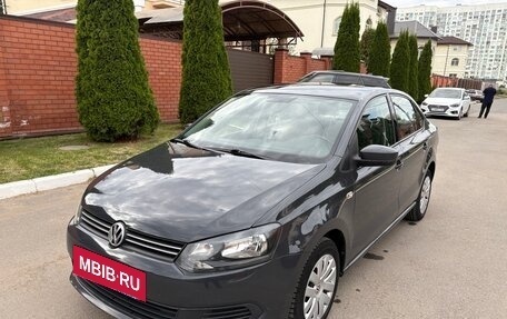 Volkswagen Polo VI (EU Market), 2012 год, 900 000 рублей, 17 фотография