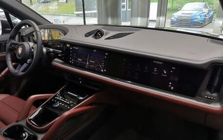 Porsche Cayenne III, 2025 год, 20 940 000 рублей, 10 фотография