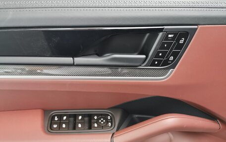 Porsche Cayenne III, 2025 год, 20 940 000 рублей, 24 фотография