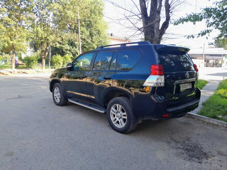 Toyota Land Cruiser Prado 150, 2010 год, 2 300 000 рублей, 1 фотография
