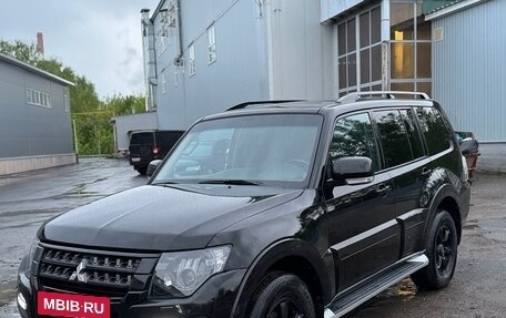 Mitsubishi Pajero IV, 2012 год, 1 700 000 рублей, 2 фотография