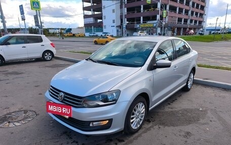 Volkswagen Polo VI (EU Market), 2016 год, 945 000 рублей, 2 фотография
