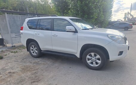 Toyota Land Cruiser Prado 150 рестайлинг 2, 2013 год, 2 800 000 рублей, 2 фотография