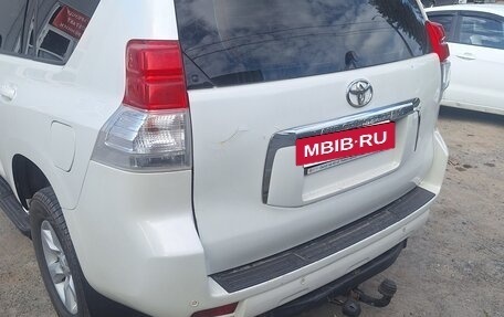 Toyota Land Cruiser Prado 150 рестайлинг 2, 2013 год, 2 800 000 рублей, 3 фотография