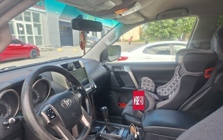 Toyota Land Cruiser Prado 150 рестайлинг 2, 2013 год, 2 800 000 рублей, 7 фотография