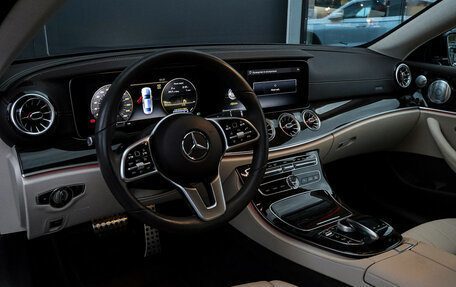 Mercedes-Benz E-Класс, 2019 год, 5 590 000 рублей, 10 фотография