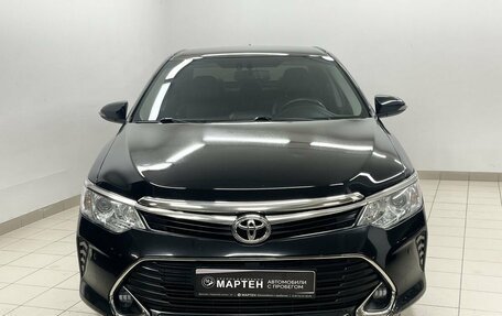 Toyota Camry, 2017 год, 2 089 000 рублей, 2 фотография