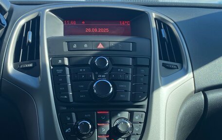 Opel Astra J, 2011 год, 697 000 рублей, 16 фотография